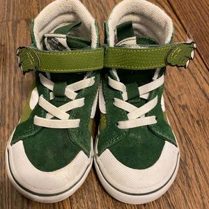 Dino vans
